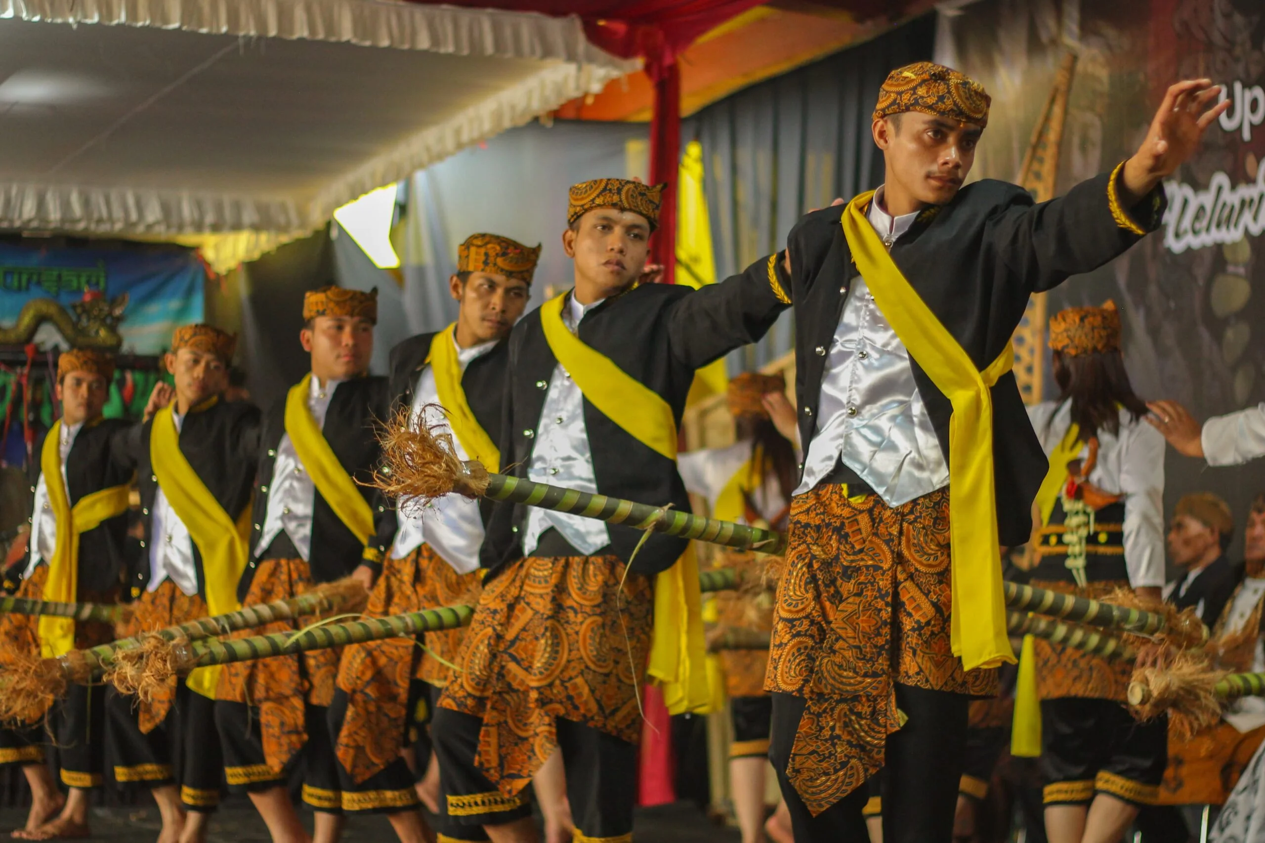 Hari Raya Karo Bromo 2025: Pesona Tari Sodoran dan Kearifan Lokal Tengger